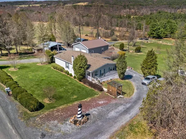 530 W Sunset Rd, Lehighton, PA 18235