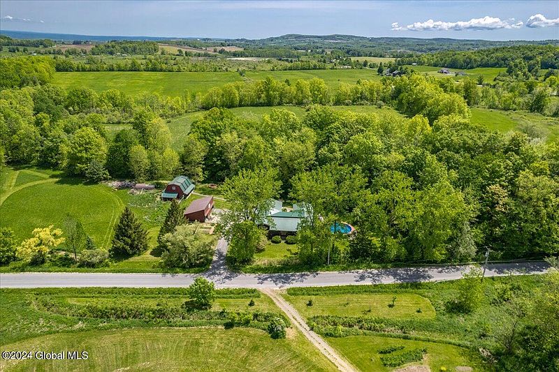 2nd image of 471 Lansing Road