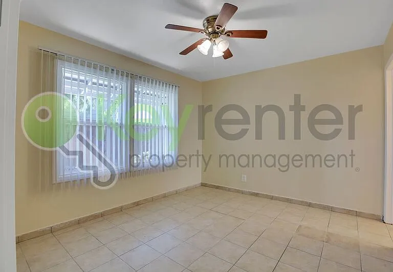 3116 2nd Ave #B — Photo 4