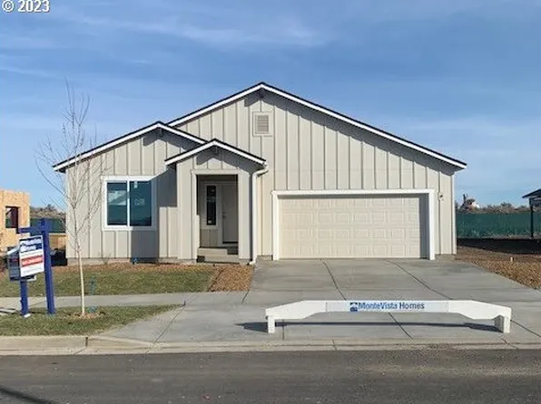 1237 NW Willow Parkway Rd, Madras, OR 97741