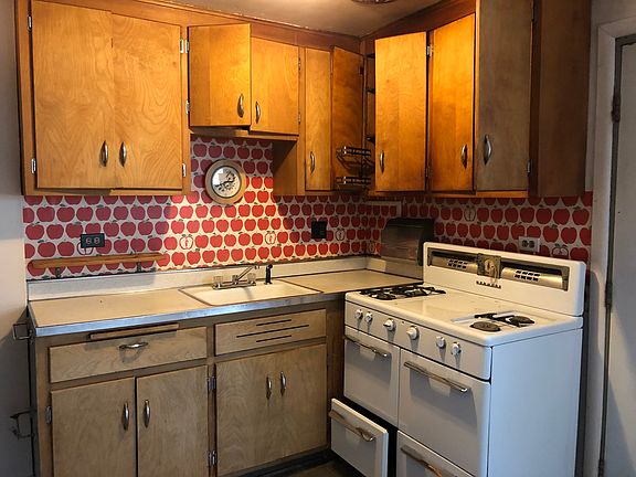 5th image of 3719 Forest Ave #3719