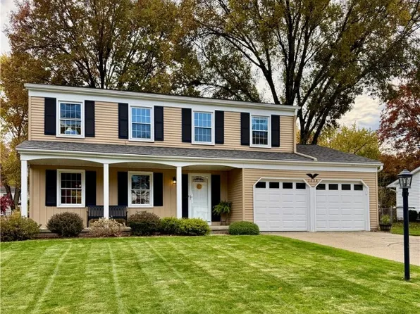 2028 Crestdale Dr, Stow, OH 44224