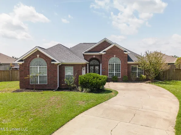 15 Ryan Cir, Long Beach, MS 39560