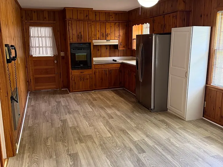 202 Pleasant Hill Dr — Photo 19
