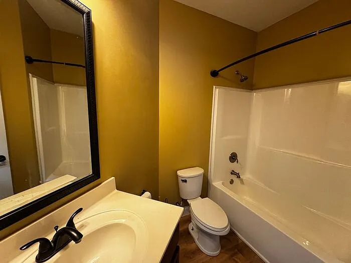 2532 Oxmoor Blvd SW — Photo 43