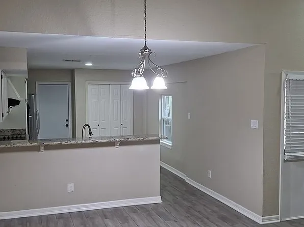 12007 Fairpoint Dr, Houston, TX 77099