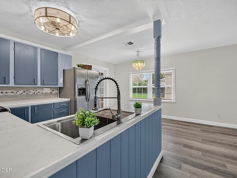 398 Golf Blvd — Photo 8