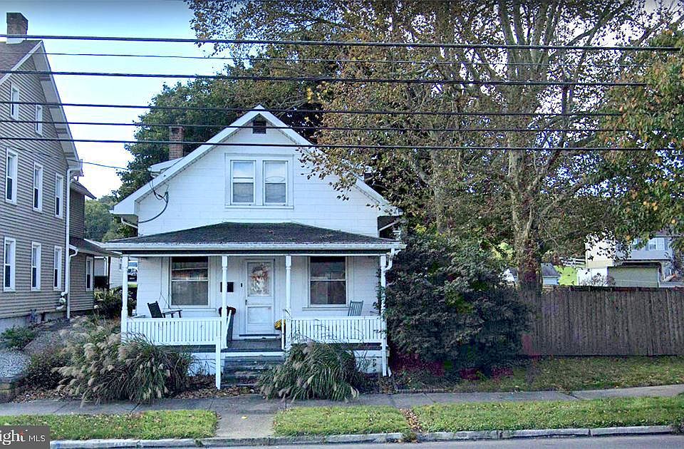 1st image of 530 W Penn Ave