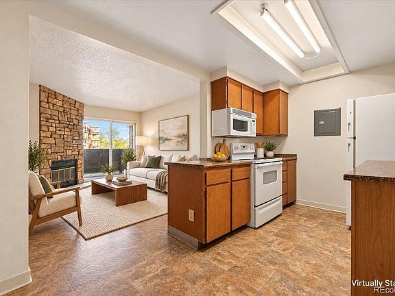 5th image of 2929 W Floyd Avenue #111