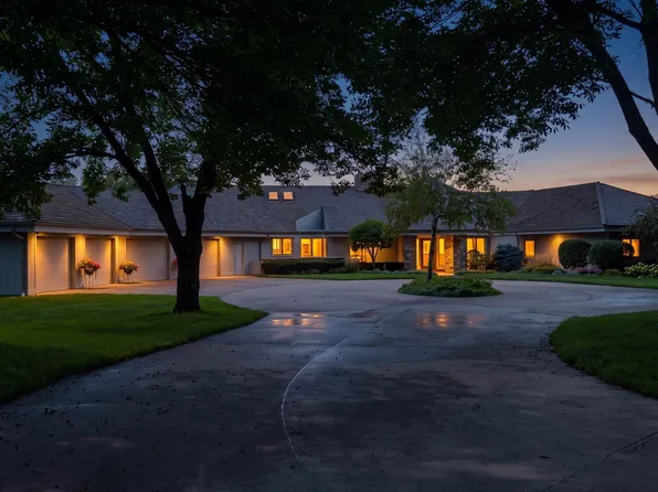 1116 W Goldthread Cir, Sioux Falls, SD 57108