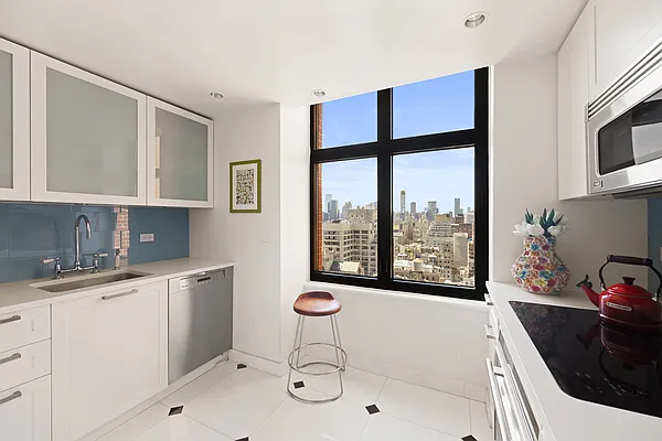 Sold by Corcoran | media 5