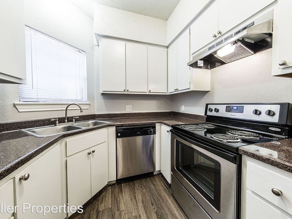 1st image of 616 W North Loop Blvd #616C