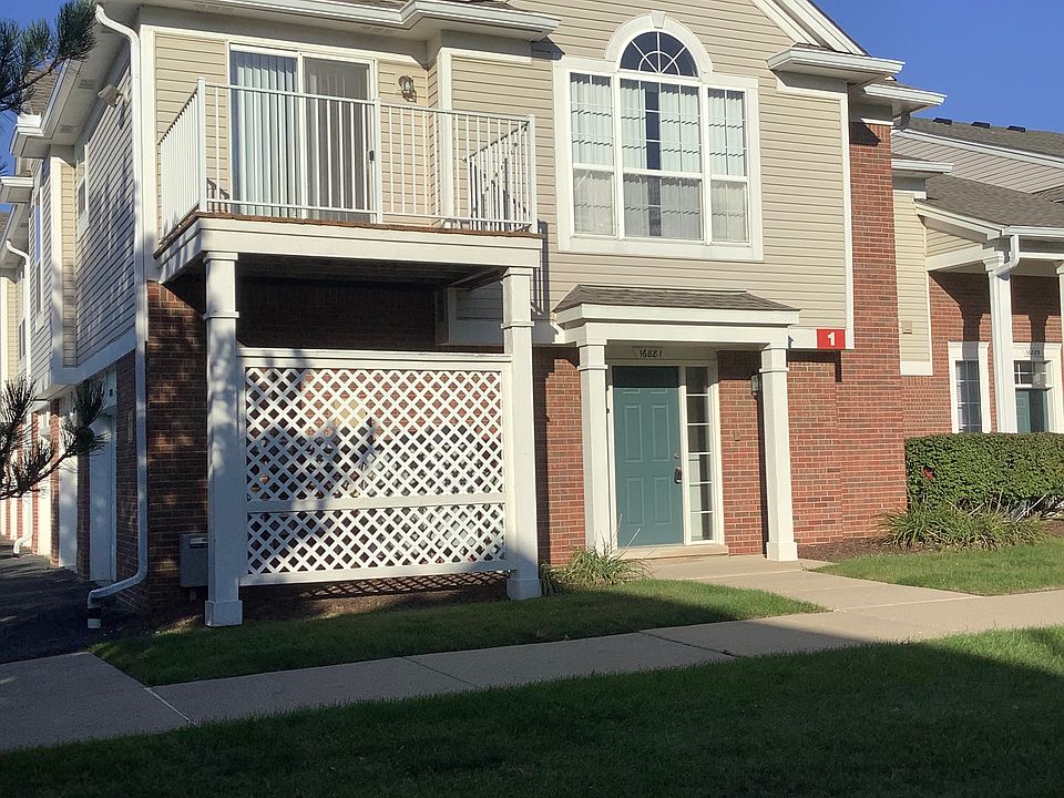 1st image of 16881 Carriage Way