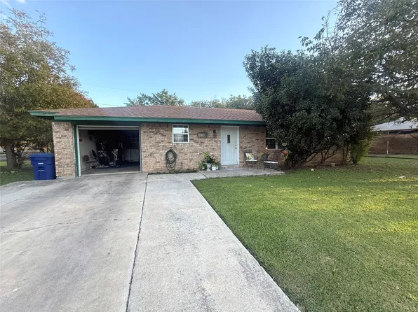 500 Valley View St, Brownwood, TX 76801