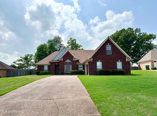2091 Kindlewood Dr, Southaven, MS 38672