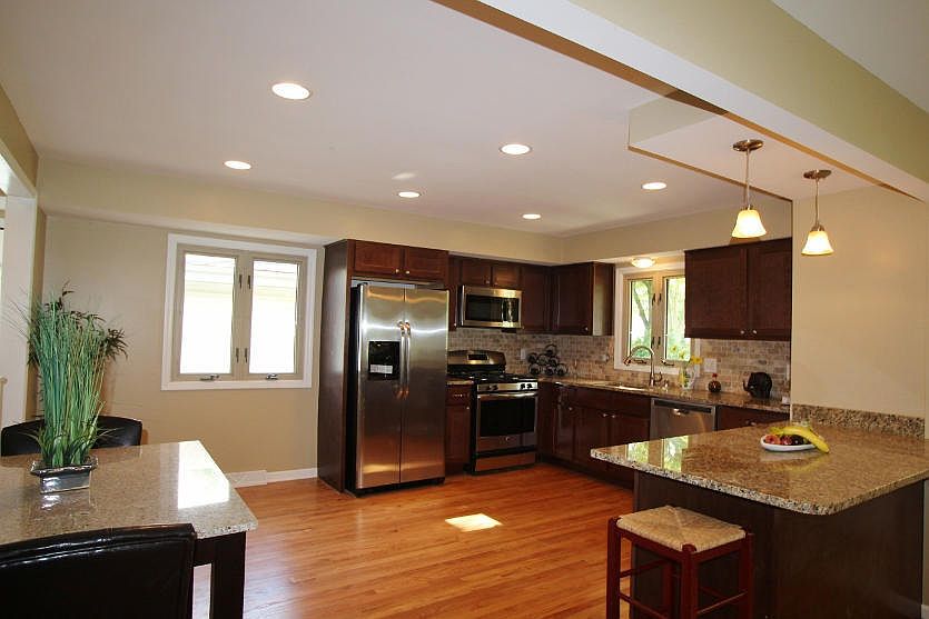 1st image of 4624 N 101st St