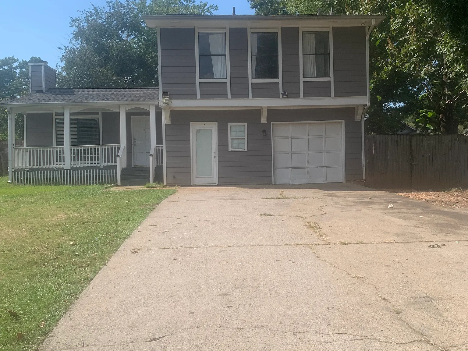 3 bed, 1500 sqft, $2,000 — Photo 2