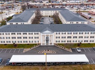 344 El Conquistador Pl, Louisville, KY 40220