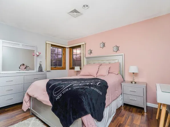 133 Durant Avenue image 18 of 35