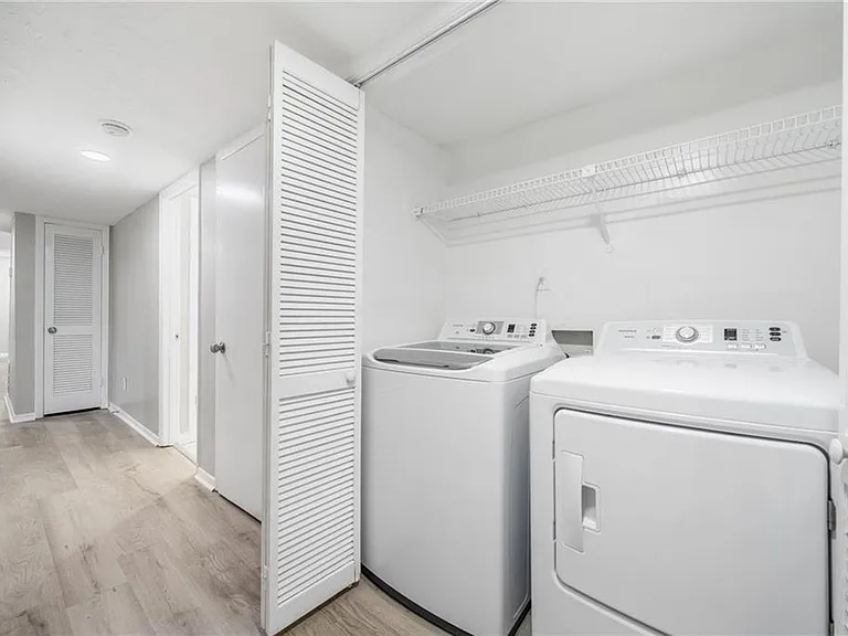 113 Tuxworth Cir — Photo 34