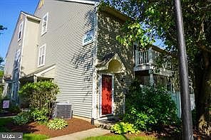 2nd image of 2302 Yarmouth Ln
