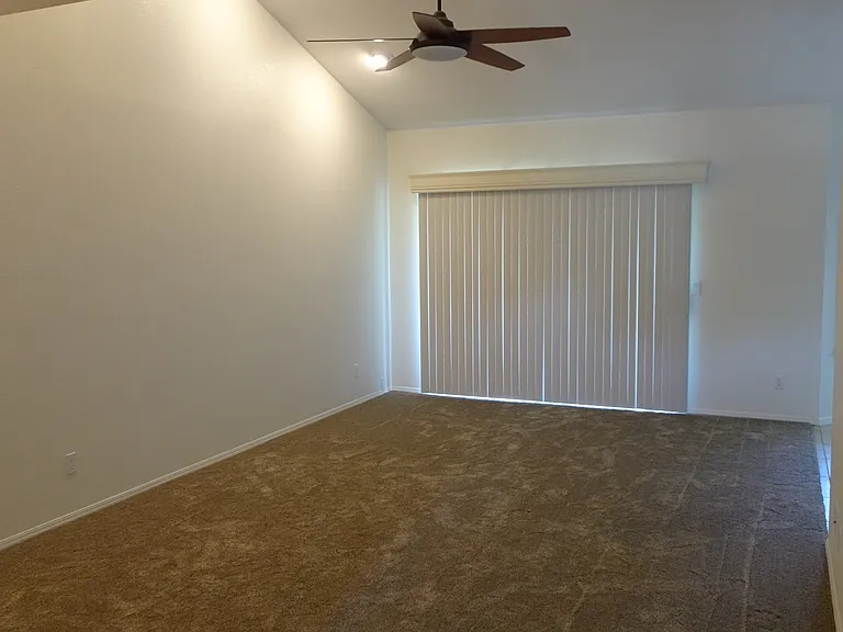878 E Catalina Cir — Photo 6