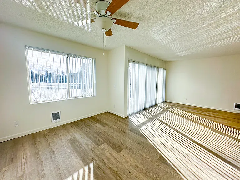 7333 Beverly Ln — Photo 5
