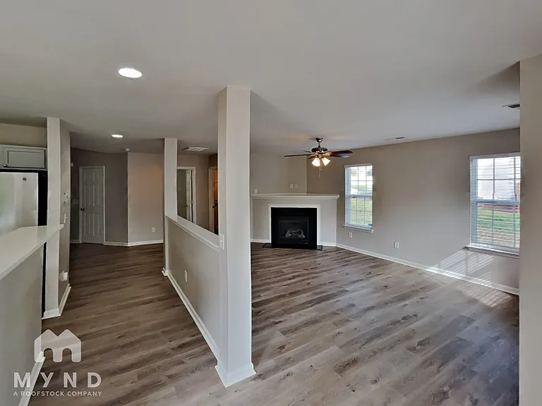 1101 Southridge Dr — Photo 10