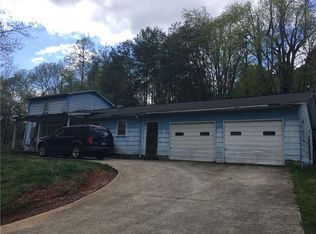 2130 Glass Rd, Lenoir, NC 28645