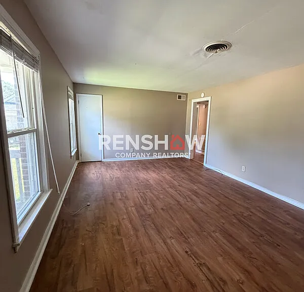 1816 E Mitchell St — Photo 11