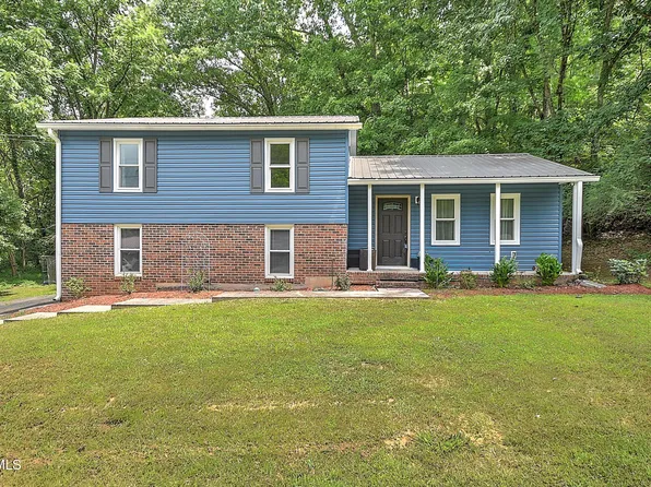 1312 Adobe Dr, Johnson City, TN 37601
