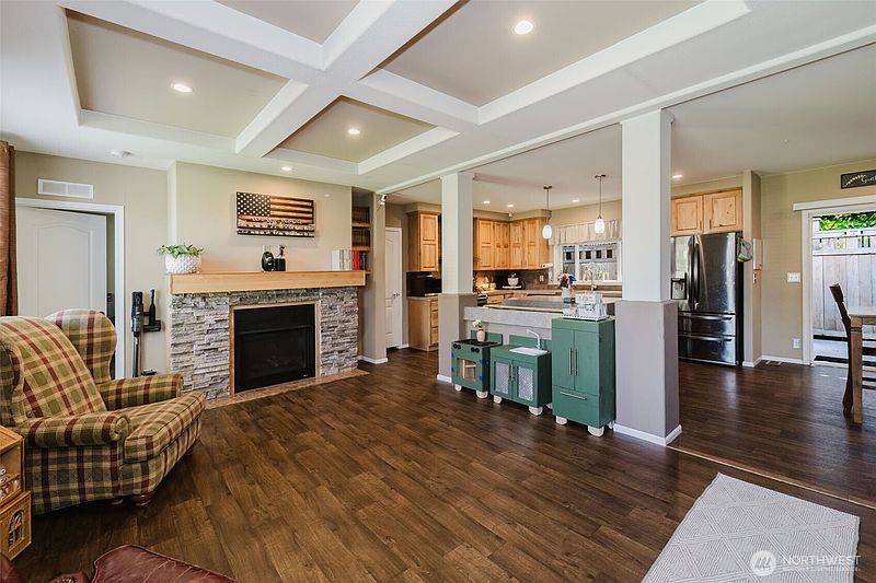 5th image of 5709 NE Woodburn Road
