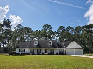 381 Pineland Pl, Nashville, GA 31639