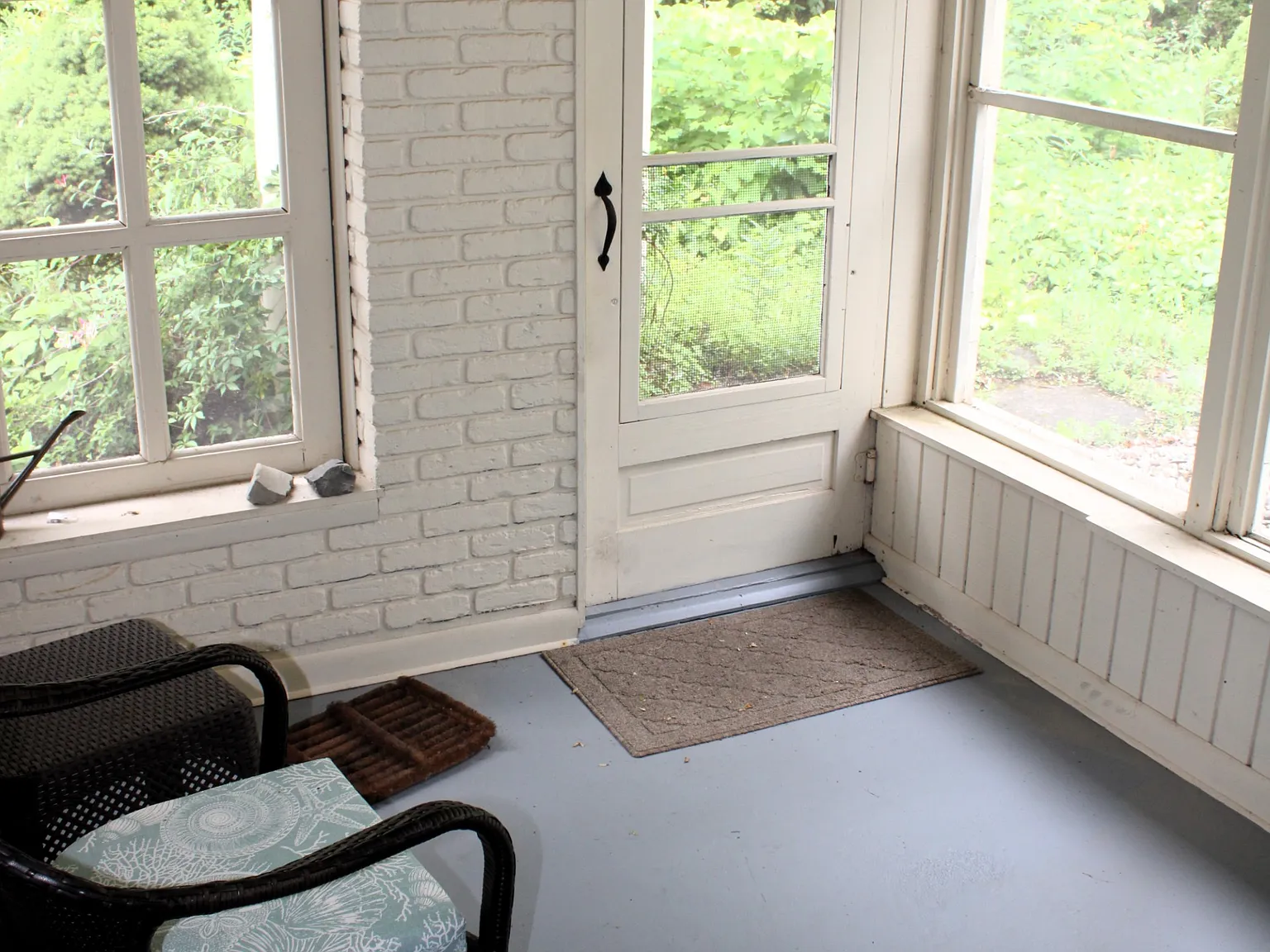 2 bed, 1.5 bath, 1176 sqft, $2,075 — Photo 3