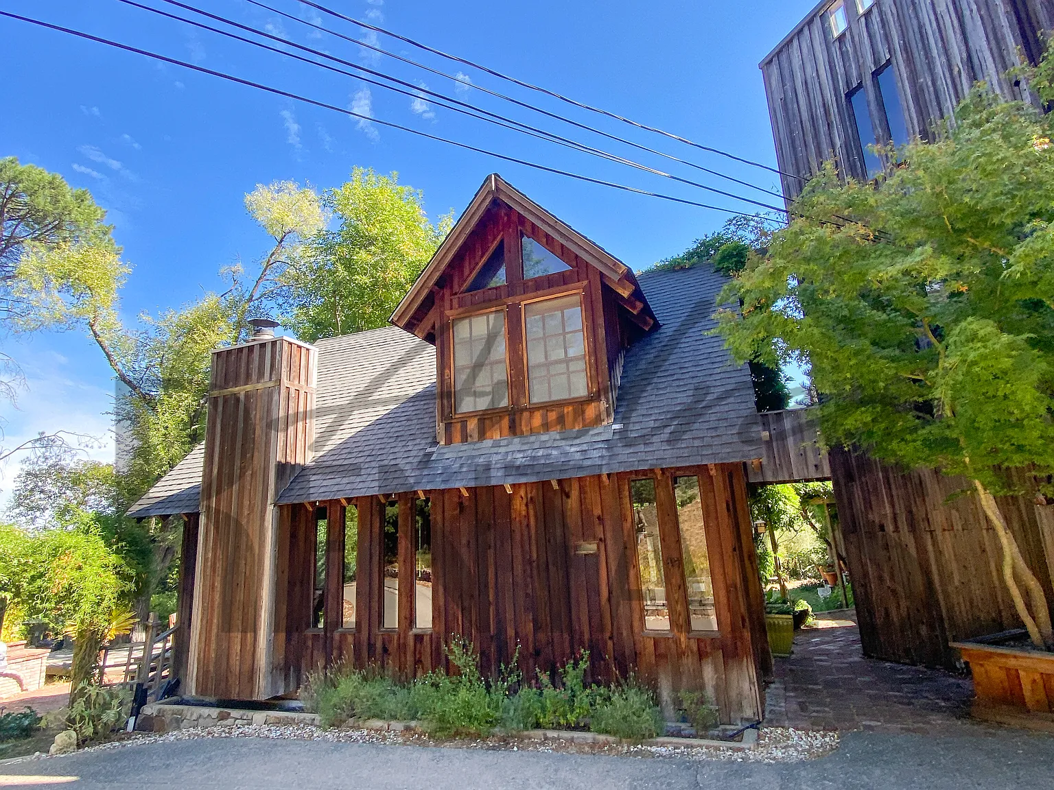 1 bed, 1.5 bath, 1350 sqft, $3,500 — Photo 1