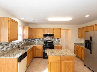 316 Paperbark Trl, Chesapeake, VA 23323