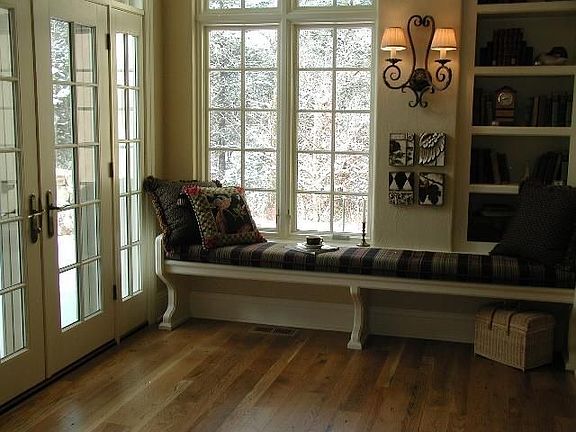 Gallery W/ Window Seat