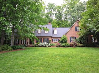 9 Elm Ridge Ln, Greensboro, NC 27408