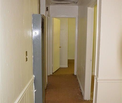 5th image of 4237 Marston Ave