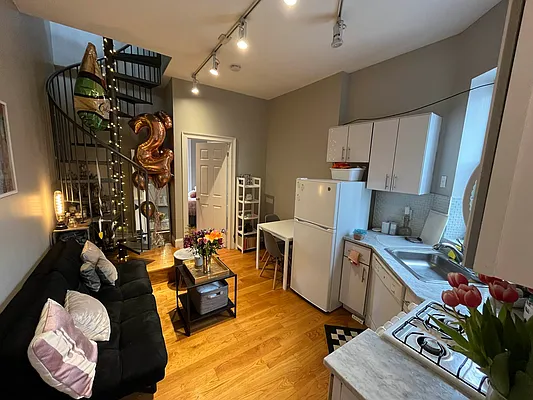 Rented by Living New York | media 1