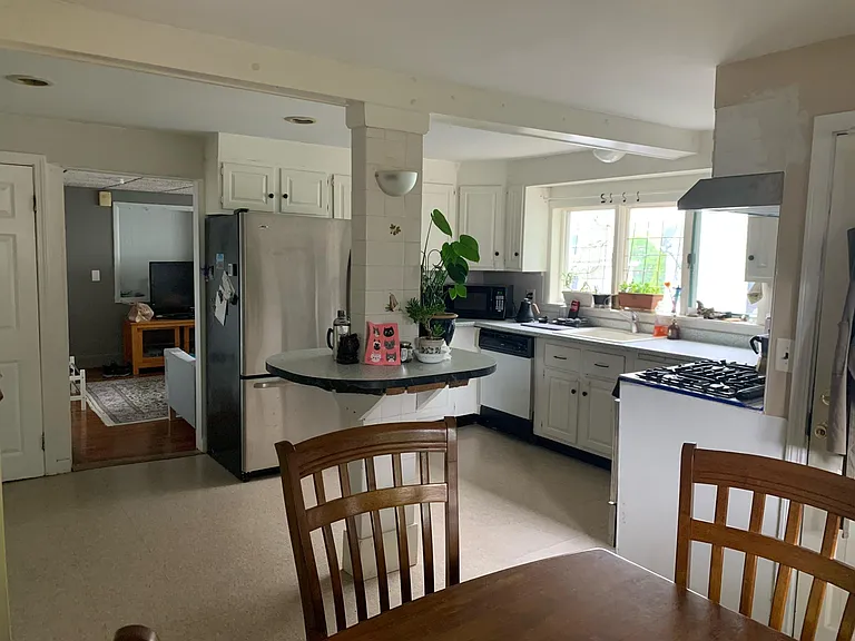 25 Home St #1 — Photo 1