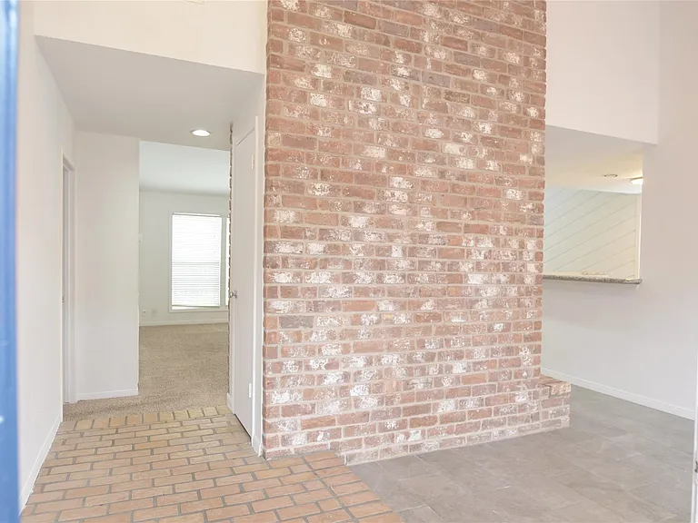 2023 Woodland Springs St — Photo 9
