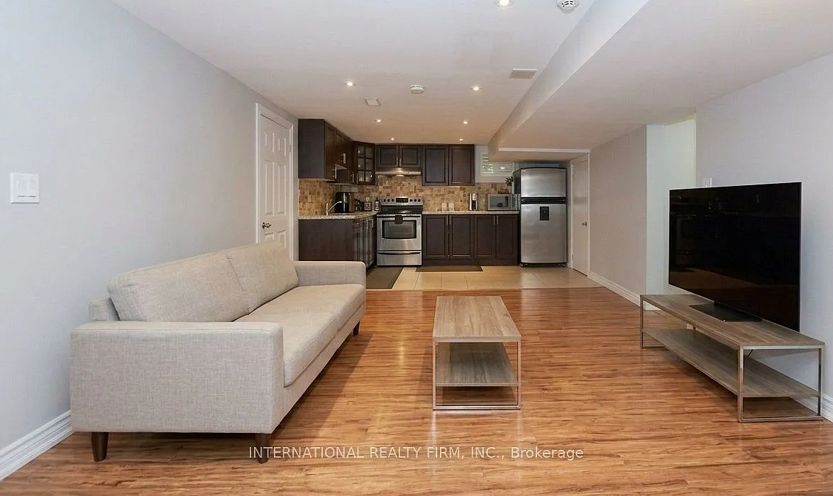 2 bed, $1,998 — Photo 4