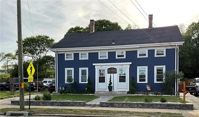 87 Mechanic St, Pawcatuck, CT 06379 | Zillow