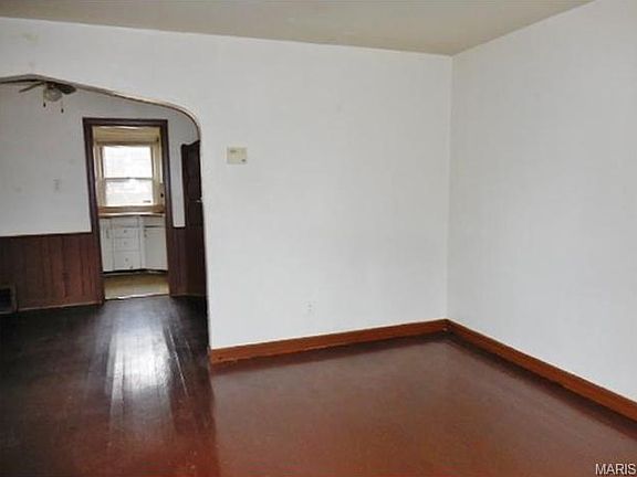 3rd image of 2053 Coleridge Dr