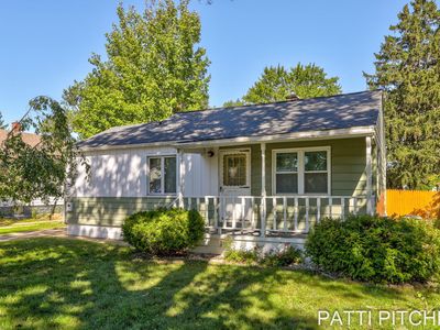1531 Pennoyer Ave, Grand Haven, MI, 49417