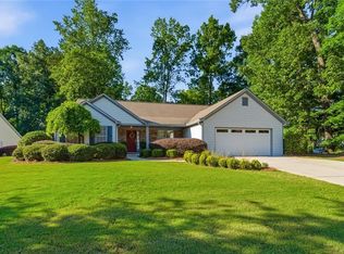 5274 Autumn Run Dr, Powder Springs, GA 30127