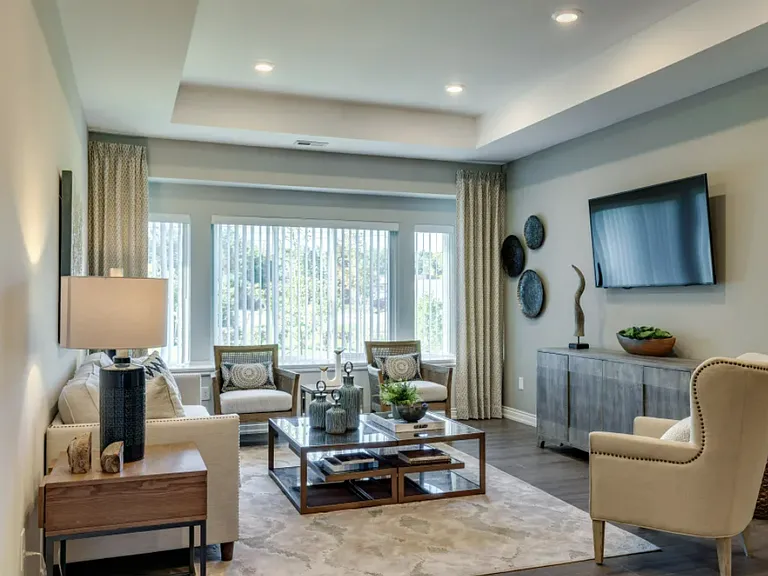 Encore at Deerhill Villas — Photo 23