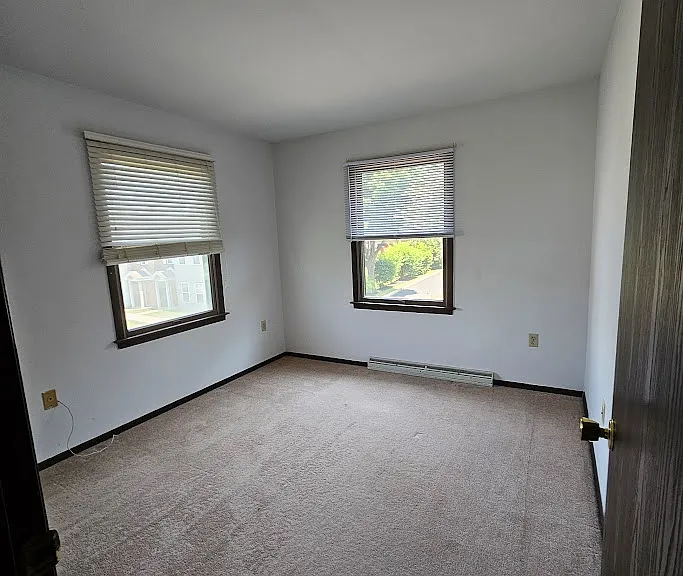 915 Southgate Dr #13 — Photo 14