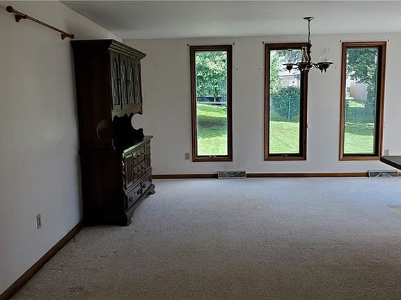 4th image of 204 Winslow Dr